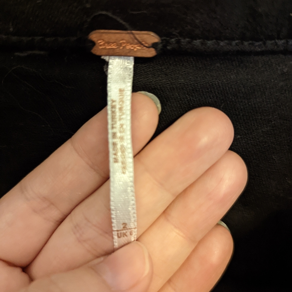 Skirt - Picture 3 of 4